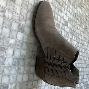 Vince bootie